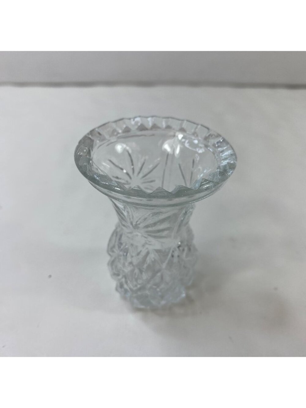 Clear Crystal Bud Vase Textured Pinecone Design Decorative Collectible  Vintage